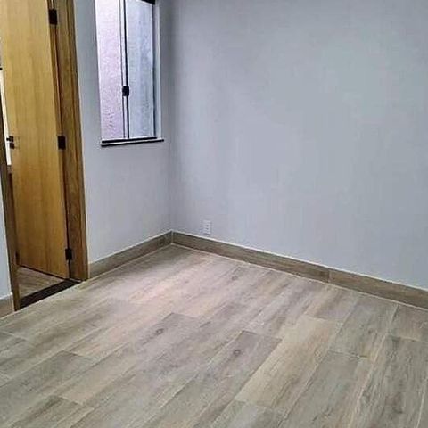 Casa à venda com 80m², 2 quartos e 1 vaga