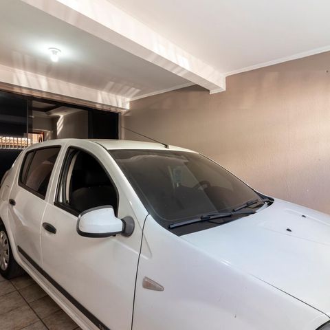 Casa à venda com 200m², 2 quartos e 2 vagasGaragem
