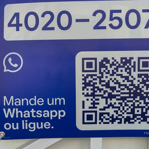 Casa à venda com 200m², 2 quartos e 2 vagasPlaca