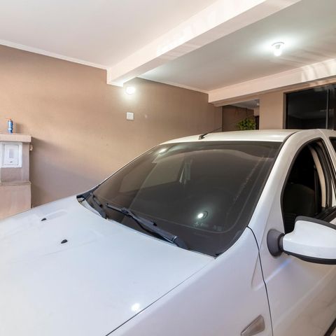 Casa à venda com 200m², 2 quartos e 2 vagasGaragem