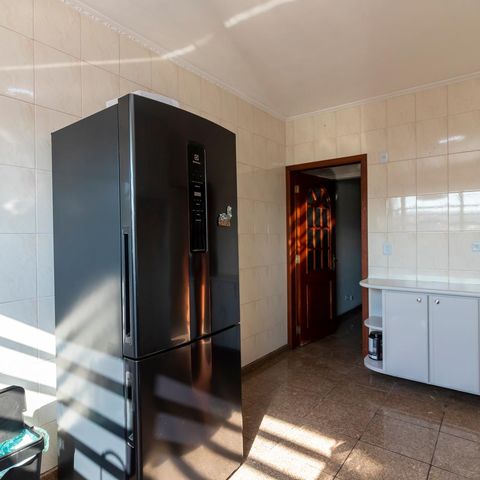 Casa à venda com 200m², 2 quartos e 2 vagasCozinha