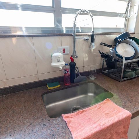 Casa à venda com 200m², 2 quartos e 2 vagasCozinha