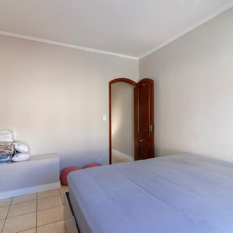 Casa à venda com 200m², 2 quartos e 2 vagasSuíte 1