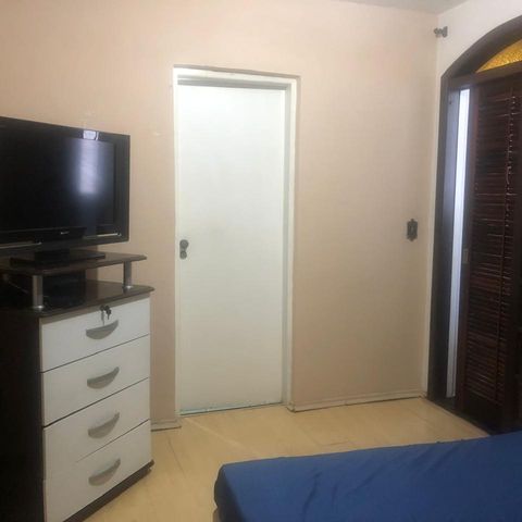 Casa à venda com 180m², 3 quartos e 4 vagas