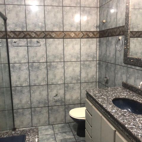 Casa à venda com 180m², 3 quartos e 4 vagas