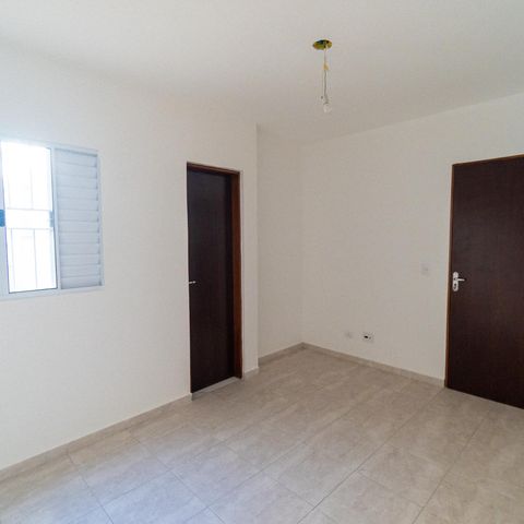 Casa à venda com 75m², 2 quartos e 2 vagas Casa à venda com 75m², 2 quartos e 2 vagasSuite 1
