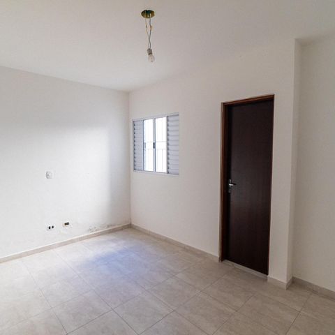 Casa à venda com 75m², 2 quartos e 2 vagas Casa à venda com 75m², 2 quartos e 2 vagasSuite 1