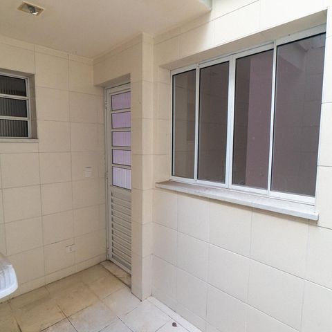 Casa à venda com 75m², 2 quartos e 2 vagas Casa à venda com 75m², 2 quartos e 2 vagasLavanderia