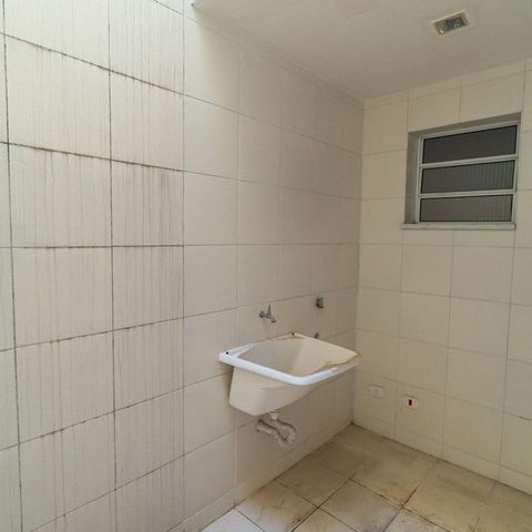 Casa à venda com 75m², 2 quartos e 2 vagas Casa à venda com 75m², 2 quartos e 2 vagasLavanderia