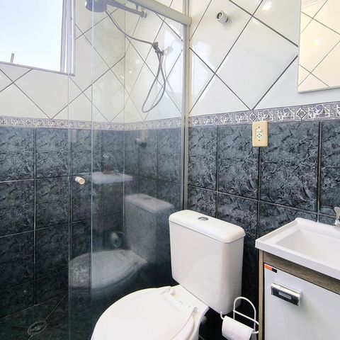 Apartamento à venda com 57m², 2 quartos e 1 vagaBanheiro Social