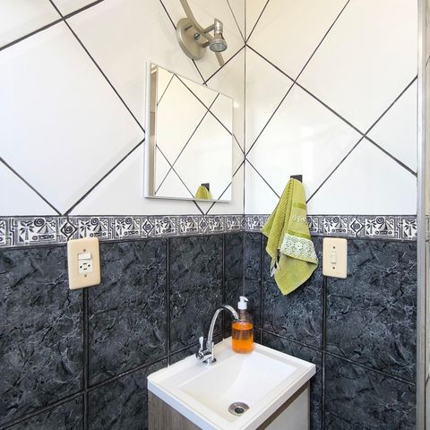 Apartamento à venda com 57m², 2 quartos e 1 vagaBanheiro Social