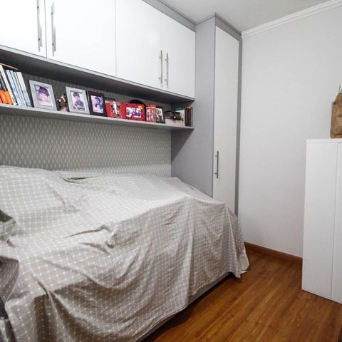 Casa à venda com 180m², 3 quartos e 4 vagas Casa à venda com 180m², 3 quartos e 4 vagasQuarto 2