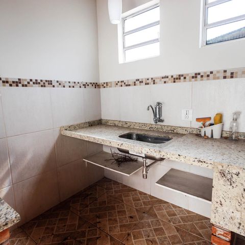 Casa à venda com 180m², 3 quartos e 4 vagas Casa à venda com 180m², 3 quartos e 4 vagasChurrasqueira