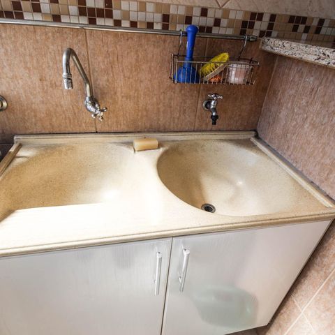 Casa à venda com 180m², 3 quartos e 4 vagas Casa à venda com 180m², 3 quartos e 4 vagasÁrea de serviço