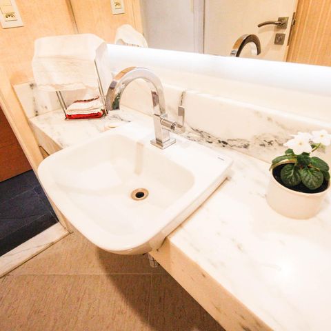 Casa à venda com 180m², 3 quartos e 4 vagas Casa à venda com 180m², 3 quartos e 4 vagasLavabo