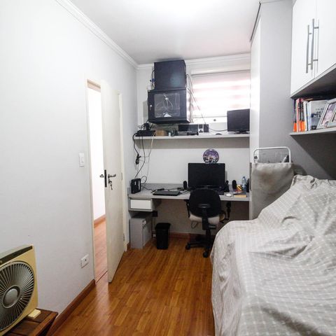 Casa à venda com 180m², 3 quartos e 4 vagas Casa à venda com 180m², 3 quartos e 4 vagasQuarto 2
