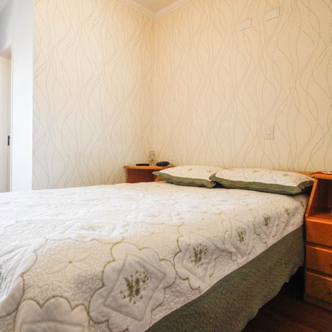 Casa à venda com 180m², 3 quartos e 4 vagas Casa à venda com 180m², 3 quartos e 4 vagasQuarto 3