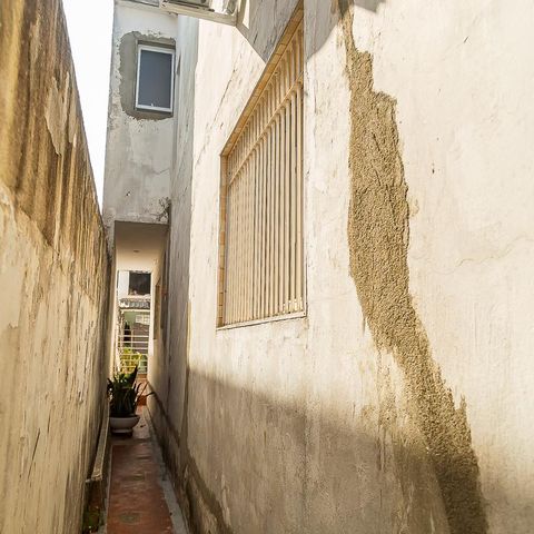 Casa à venda com 150m², 3 quartos e 2 vagasCorredor