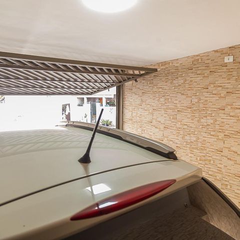 Casa à venda com 150m², 3 quartos e 2 vagasGaragem
