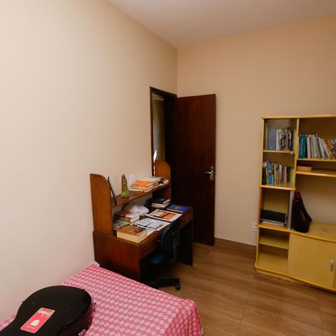 Casa à venda com 336m², 5 quartos e 3 vagasQuarto 2