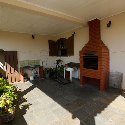 Casa à venda com 336m², 5 quartos e 3 vagasTerraço