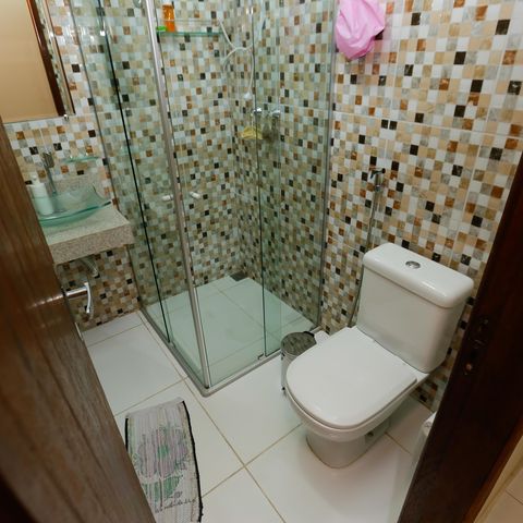 Casa à venda com 336m², 5 quartos e 3 vagasBanheiro