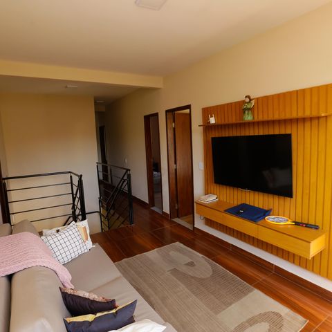 Casa à venda com 336m², 5 quartos e 3 vagasSala