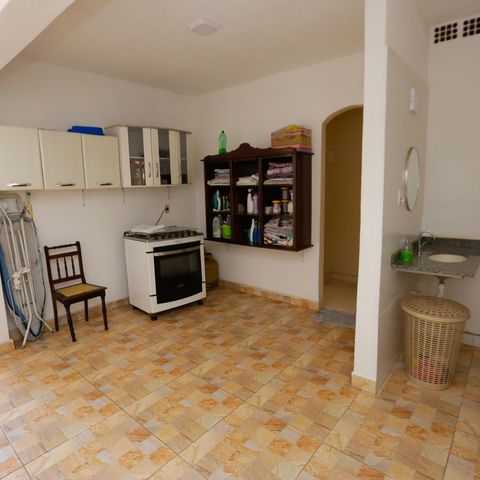 Casa à venda com 336m², 5 quartos e 3 vagasÁrea de Serviço