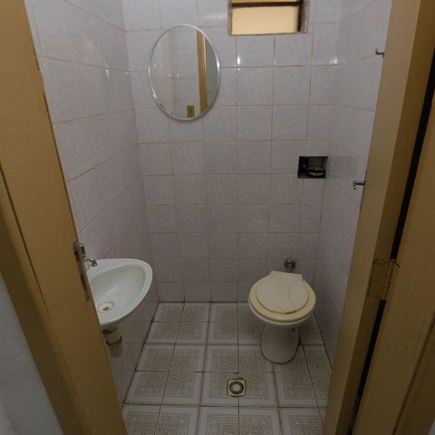 Casa à venda com 336m², 5 quartos e 3 vagasBanheiro de Serviço