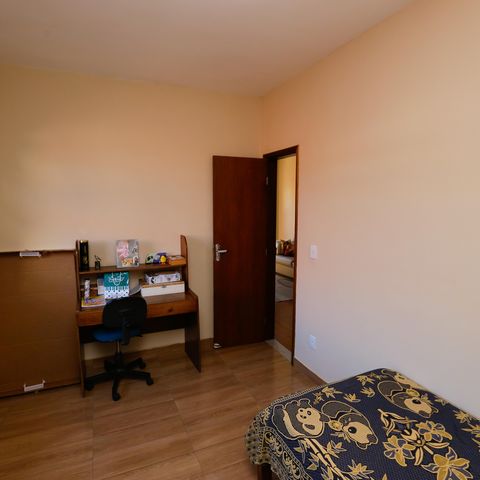 Casa à venda com 336m², 5 quartos e 3 vagasQuarto 4