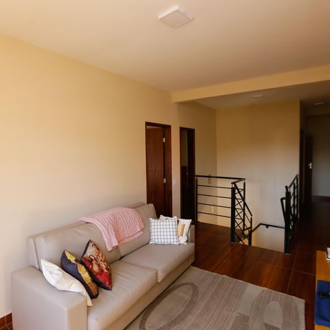 Casa à venda com 336m², 5 quartos e 3 vagasSala