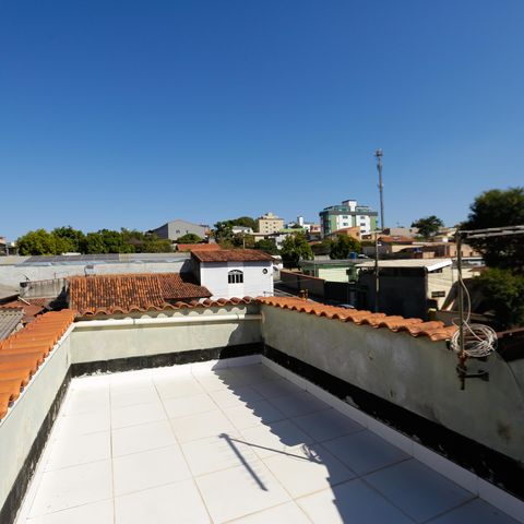 Casa à venda com 336m², 5 quartos e 3 vagasTerraço