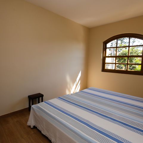 Casa à venda com 336m², 5 quartos e 3 vagasQuarto 1