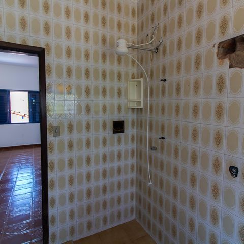Casa à venda com 200m², 5 quartos e 2 vagas Casa à venda com 200m², 5 quartos e 2 vagasBanheiro da Suíte 2