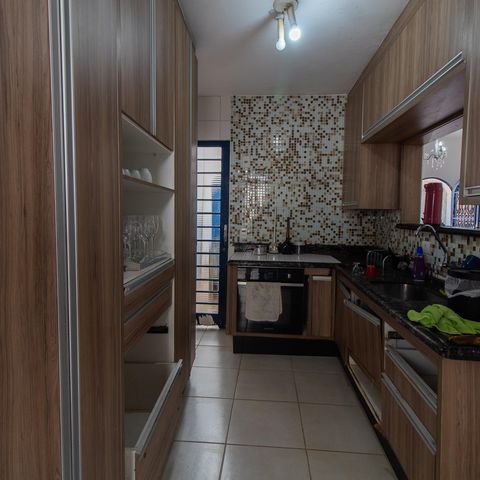Casa à venda com 200m², 5 quartos e 2 vagas Casa à venda com 200m², 5 quartos e 2 vagasCozinha