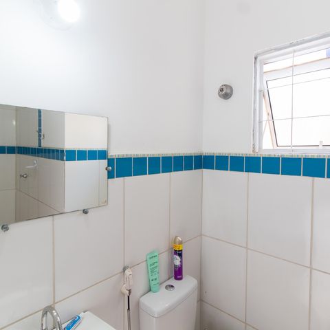 Casa à venda com 200m², 5 quartos e 2 vagas Casa à venda com 200m², 5 quartos e 2 vagasBanheiro da Suíte 1
