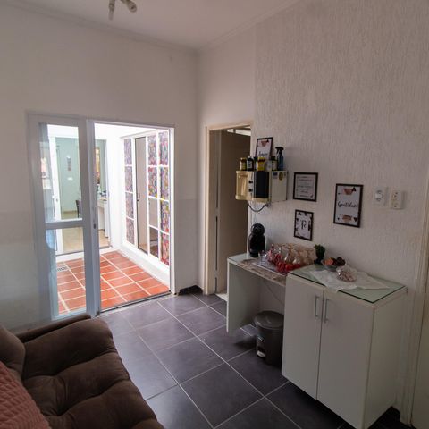 Casa à venda com 200m², 5 quartos e 2 vagas Casa à venda com 200m², 5 quartos e 2 vagasQuarto 1