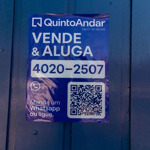 Casa à venda com 200m², 5 quartos e 2 vagas Casa à venda com 200m², 5 quartos e 2 vagasPlaca