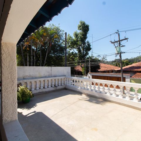 Casa à venda com 200m², 5 quartos e 2 vagas Casa à venda com 200m², 5 quartos e 2 vagasÁrea Externa