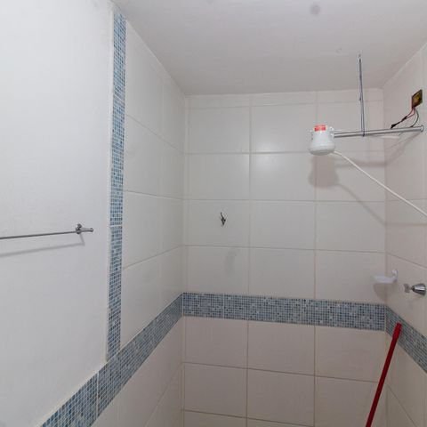 Casa à venda com 200m², 5 quartos e 2 vagas Casa à venda com 200m², 5 quartos e 2 vagasBanheiro da Suíte 3