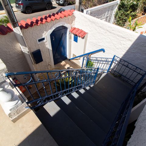 Casa à venda com 200m², 5 quartos e 2 vagas Casa à venda com 200m², 5 quartos e 2 vagasÁrea Externa