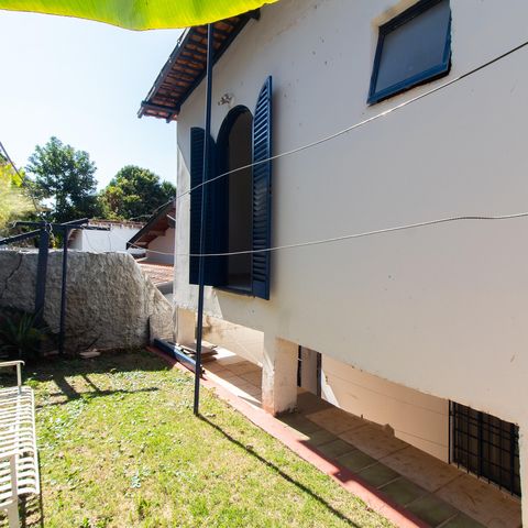 Casa à venda com 200m², 5 quartos e 2 vagas Casa à venda com 200m², 5 quartos e 2 vagasÁrea Externa