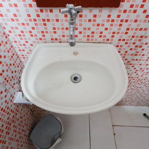 Casa para alugar com 280m², 5 quartos e 2 vagasBanheiro de serviço