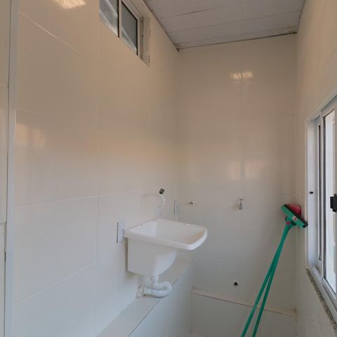 Casa à venda com 85m², 2 quartos e 1 vaga Casa à venda com 85m², 2 quartos e 1 vagaÁrea de Serviço