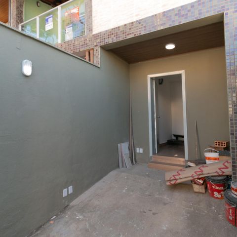 Casa à venda com 85m², 2 quartos e 1 vaga Casa à venda com 85m², 2 quartos e 1 vagaÁrea comum