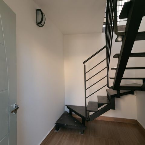 Casa à venda com 85m², 2 quartos e 1 vaga Casa à venda com 85m², 2 quartos e 1 vagaCorredor