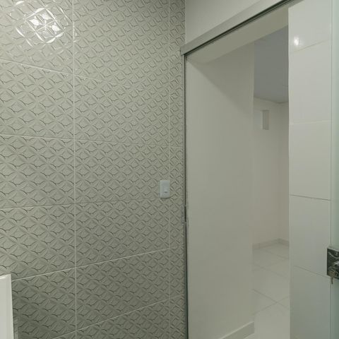 Casa à venda com 85m², 2 quartos e 1 vaga Casa à venda com 85m², 2 quartos e 1 vagaBanheiro 2
