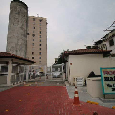 Apartamento para alugar com 52m², 2 quartos e 1 vagaFachada e portaria