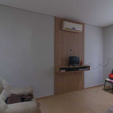 Casa à venda com 225m², 3 quartos e 6 vagas Casa à venda com 225m², 3 quartos e 6 vagasSala