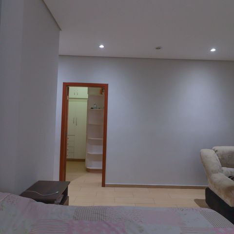 Casa à venda com 225m², 3 quartos e 6 vagas Casa à venda com 225m², 3 quartos e 6 vagasSuíte